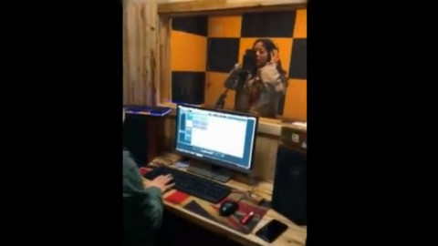“百万调音师”这个行业到底有多强? 这合辑厉害了!感觉离成名就差一个调音师